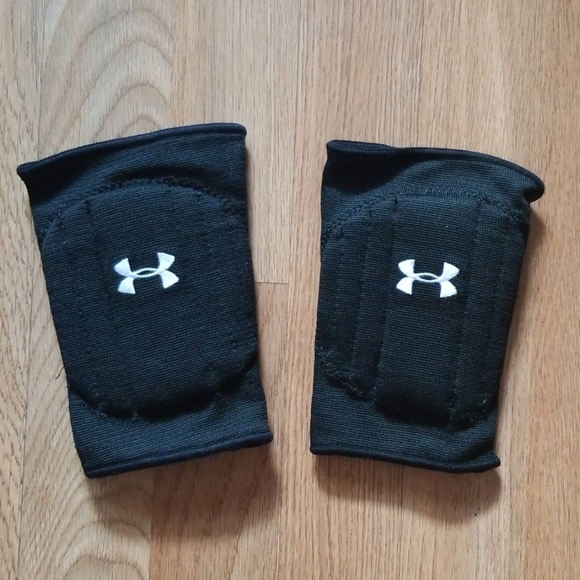 Under Armour Other - Under Armour Volleyball Knee Pads
